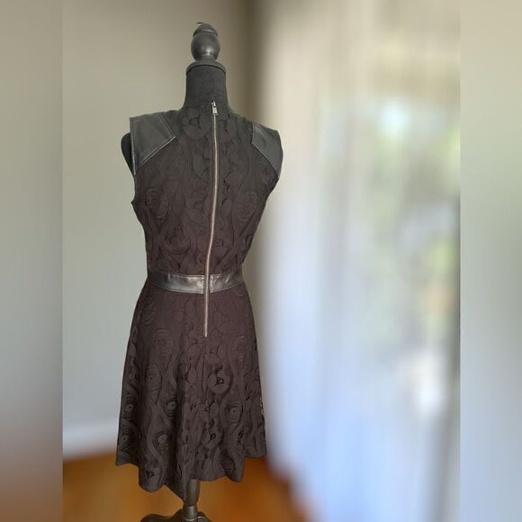 Marc New York Andrew Marc Black Dress Faux Leather Panels Size 2 - Picture 14 of 15